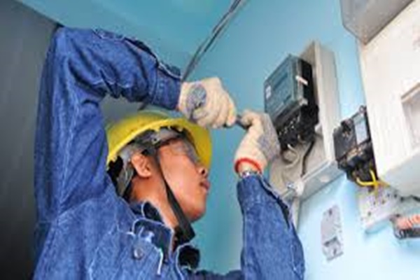 Học nghề sửa chữa điện dân dụng có nhiều cơ hội việc làm.
